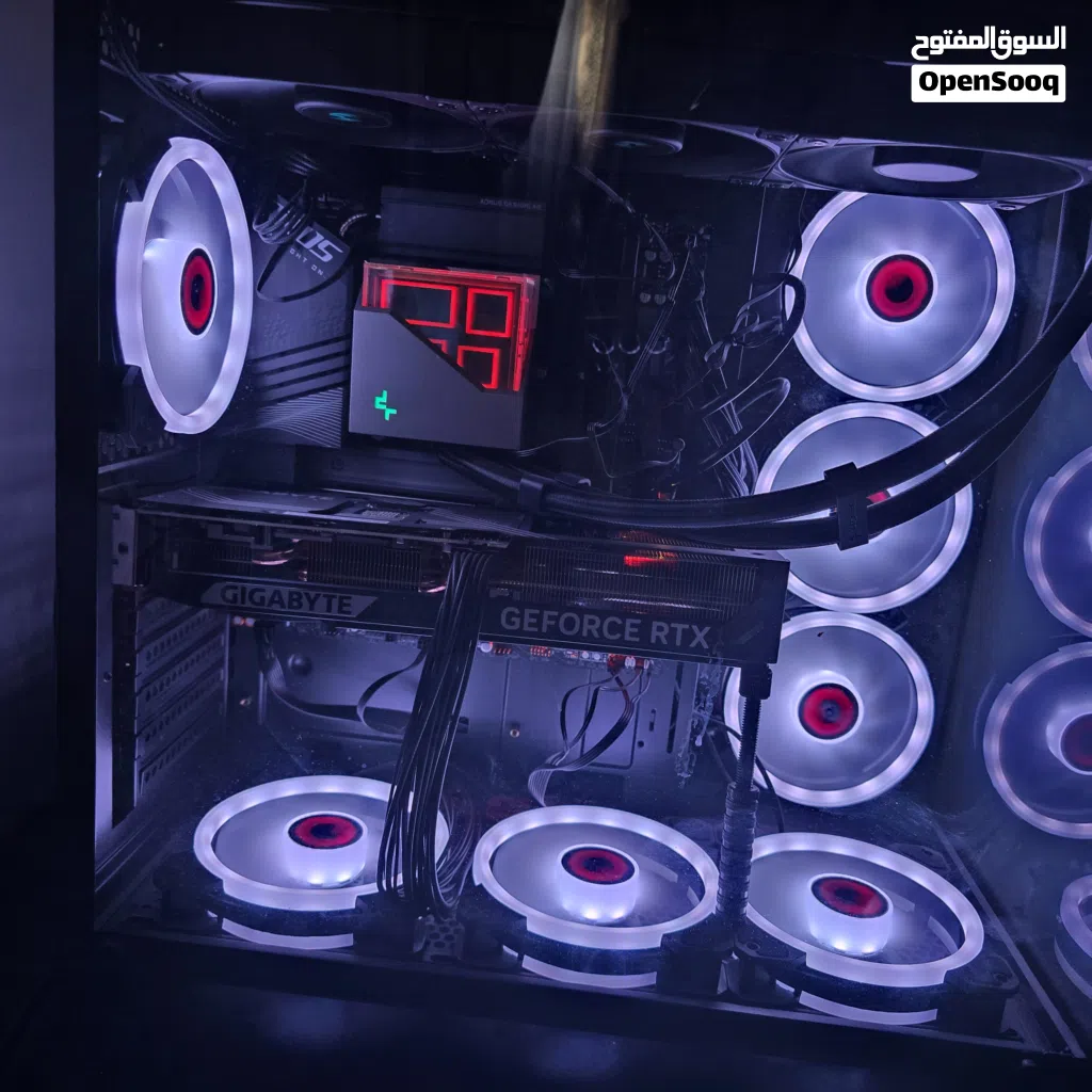 جهاز مونتاج وقيمنق خارق RTX 5070 أداء جبار يختصر وقتك