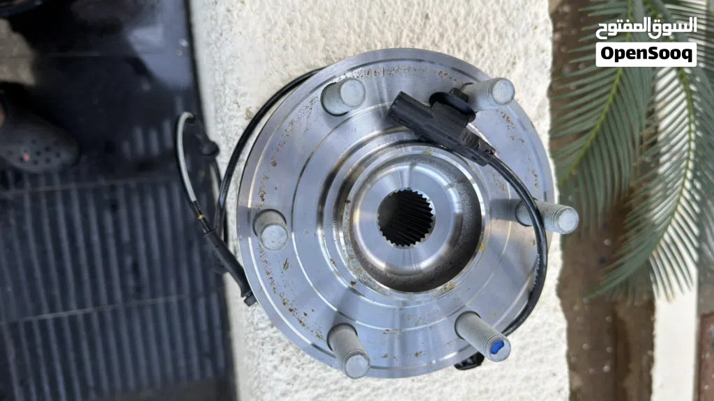 Nissan XTERRA wheel hub assembly