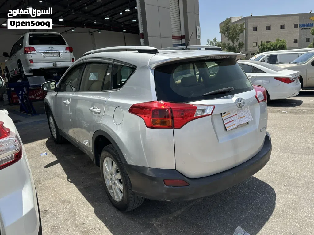 تويوتا راف فور Standard