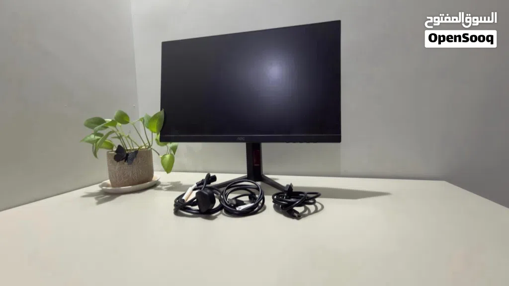 للبيع شاشة AOC 24G4 مقاس 24 بوصة - 180Hz IPS بحالة ممتازة