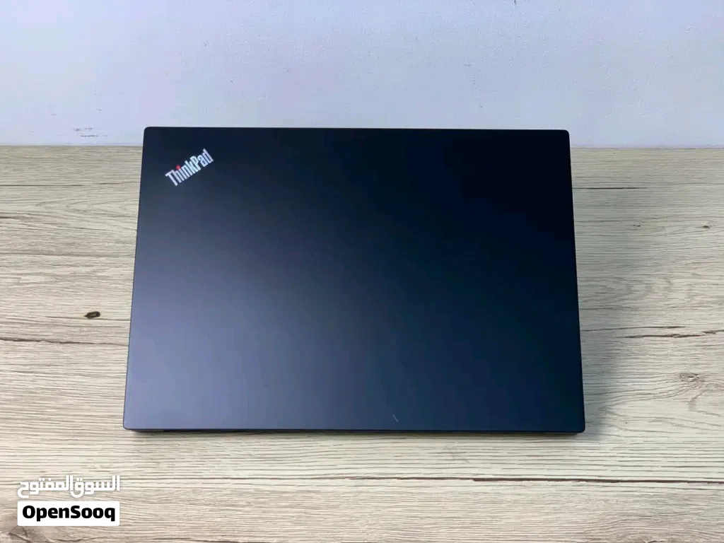 جهاز Lenovo ThinkPad E14 هو حاسوب محمول (لابتوب) متين وموثوق مصمم بشكل أساسي لإنجاز الأعمال،والدراسة