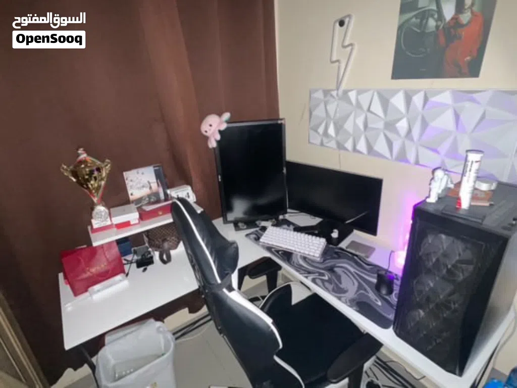 بي سي للبيع