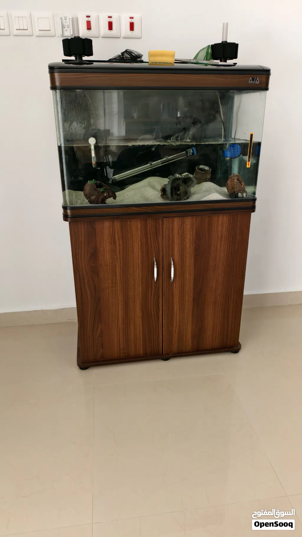 حوض اسماك للبيع