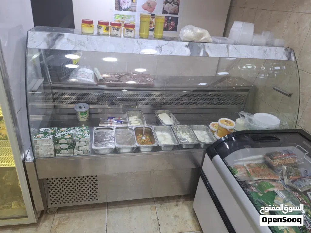 محل مجمدات للبيع كامل المعدات