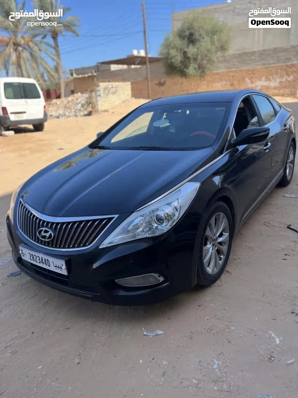 Hyundai Azera Standard