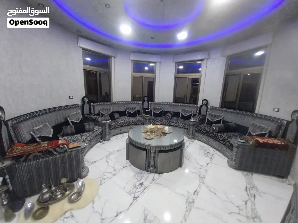 غرفة ضيوف فاخره خشب زان