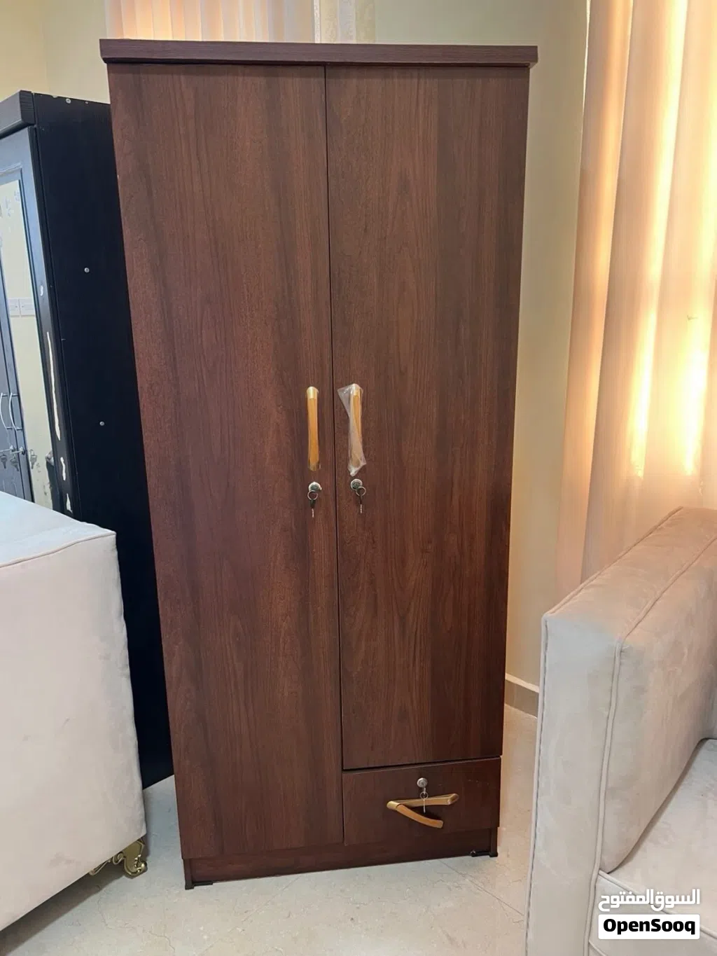 كبتات شبه جديده حلوه ونظيفه