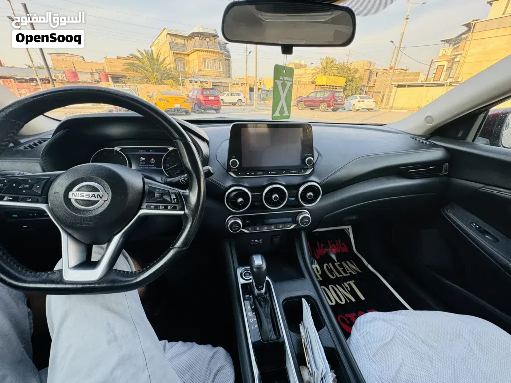 نیسان سێنترا SV