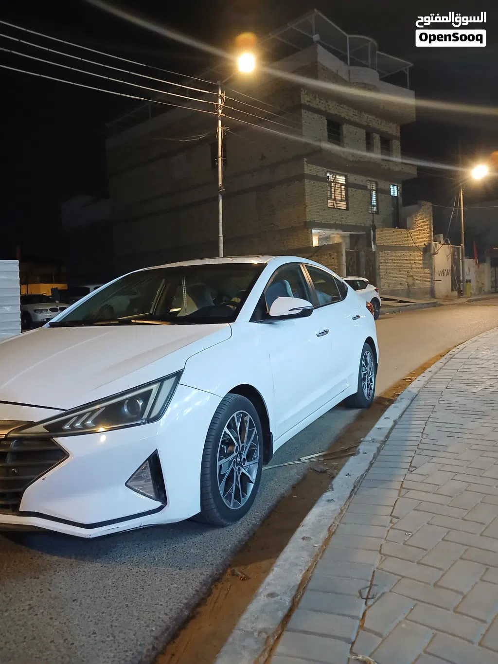 هيونداي النترا GL