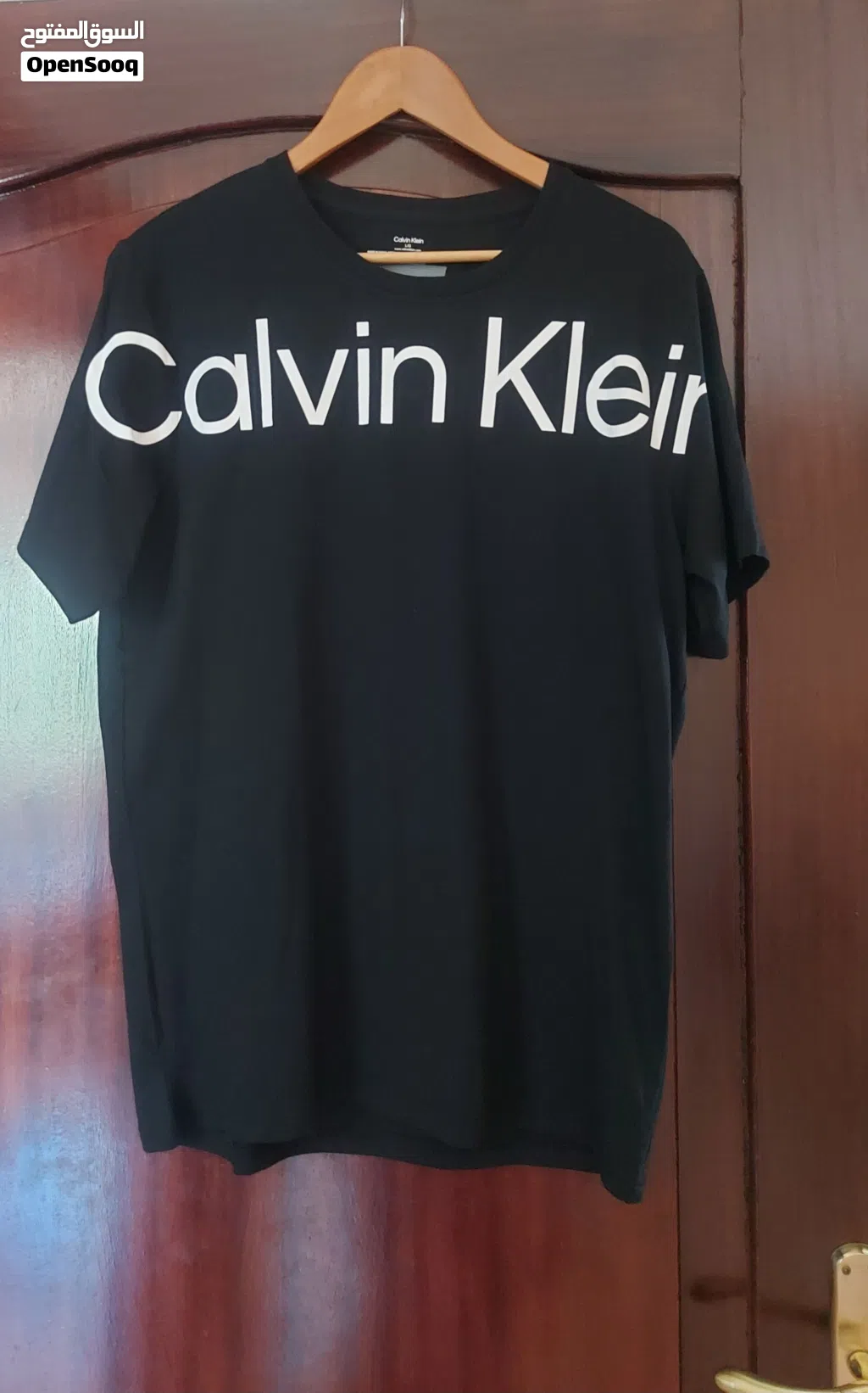 تيشرتات CALVEN KLEIN جديدة صناعة بنغلادش قطن قياس لارج