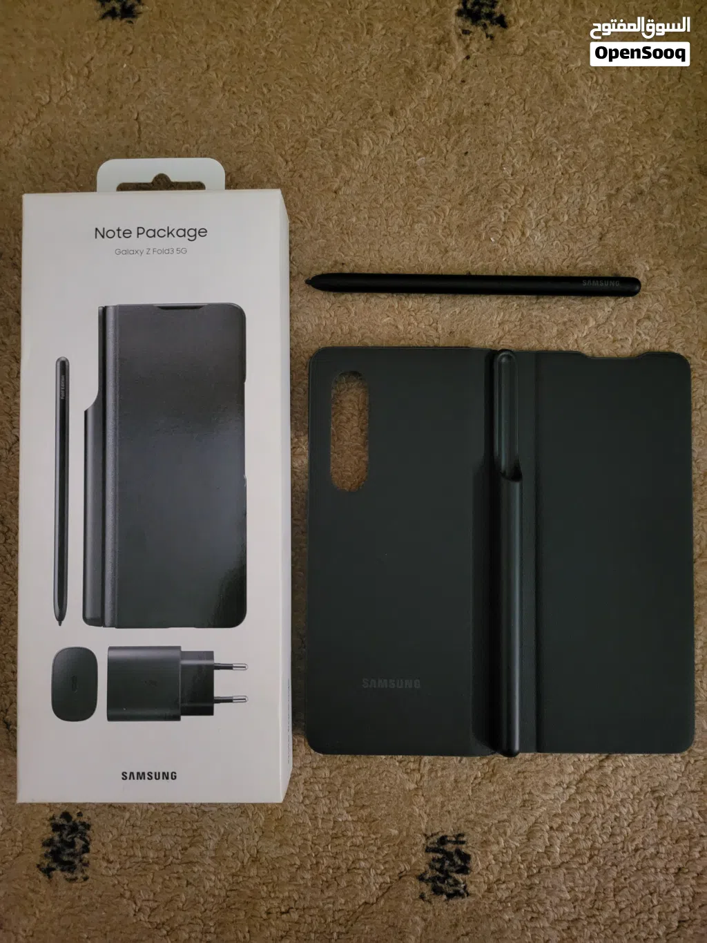 Samsung Galaxy Z Fold3 5G Note Package .
