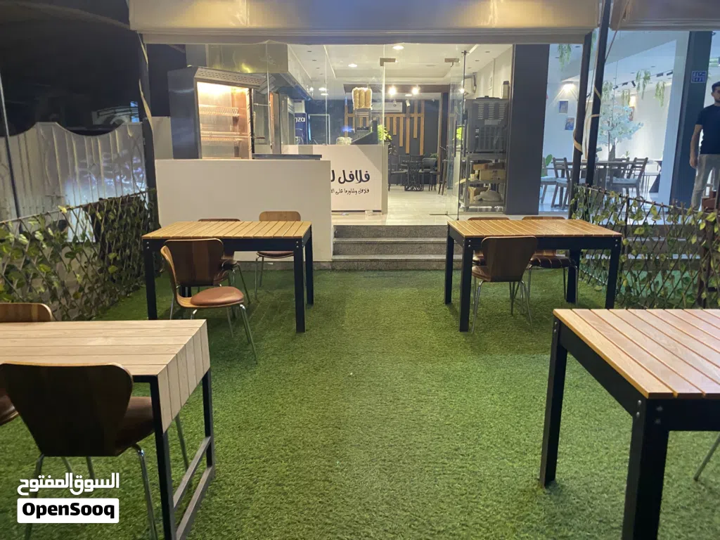 مطعم مع جميع معدات للبيع Restaurant for sale with equipment
