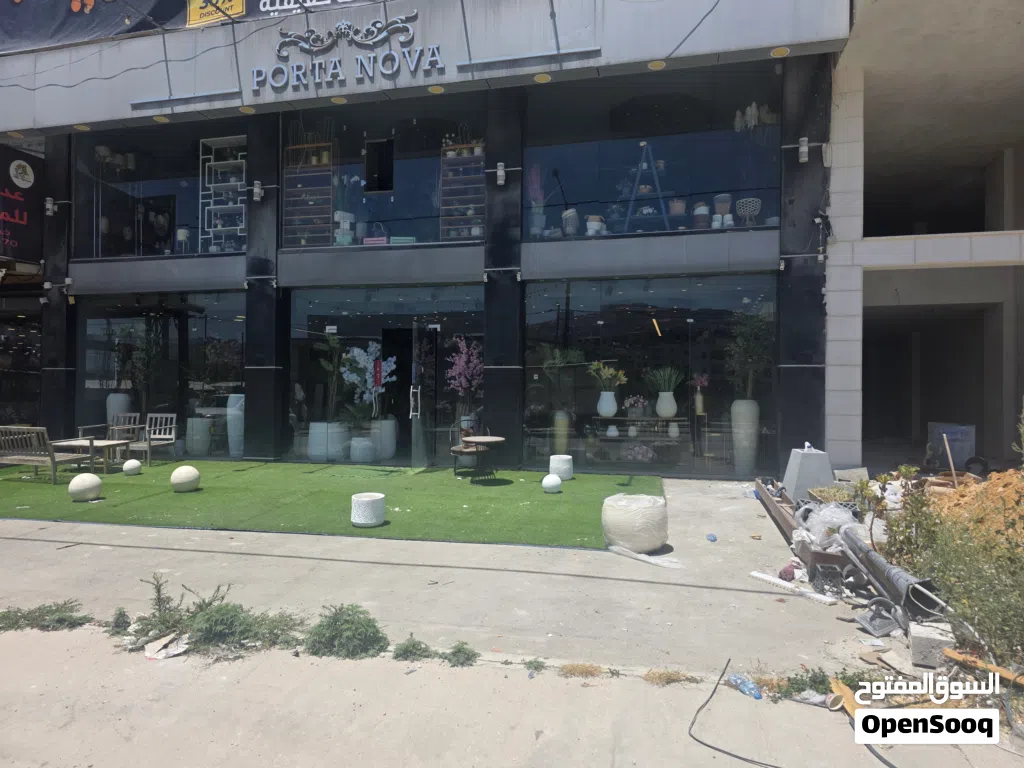 محلات للايجار عدد ثلاثه