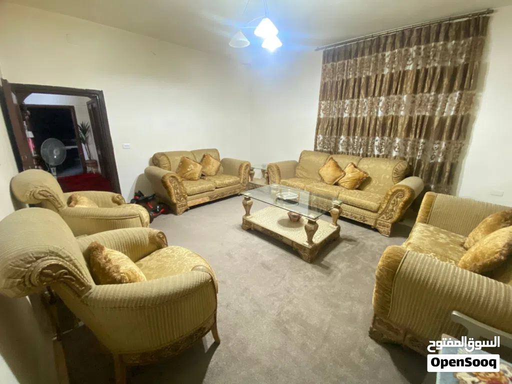 طقم كنب منطقة ماركة الجنوبية نادي السباق
