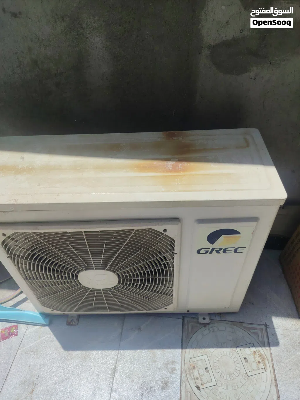 قطعة خارجية طن ونص كامله للبيع