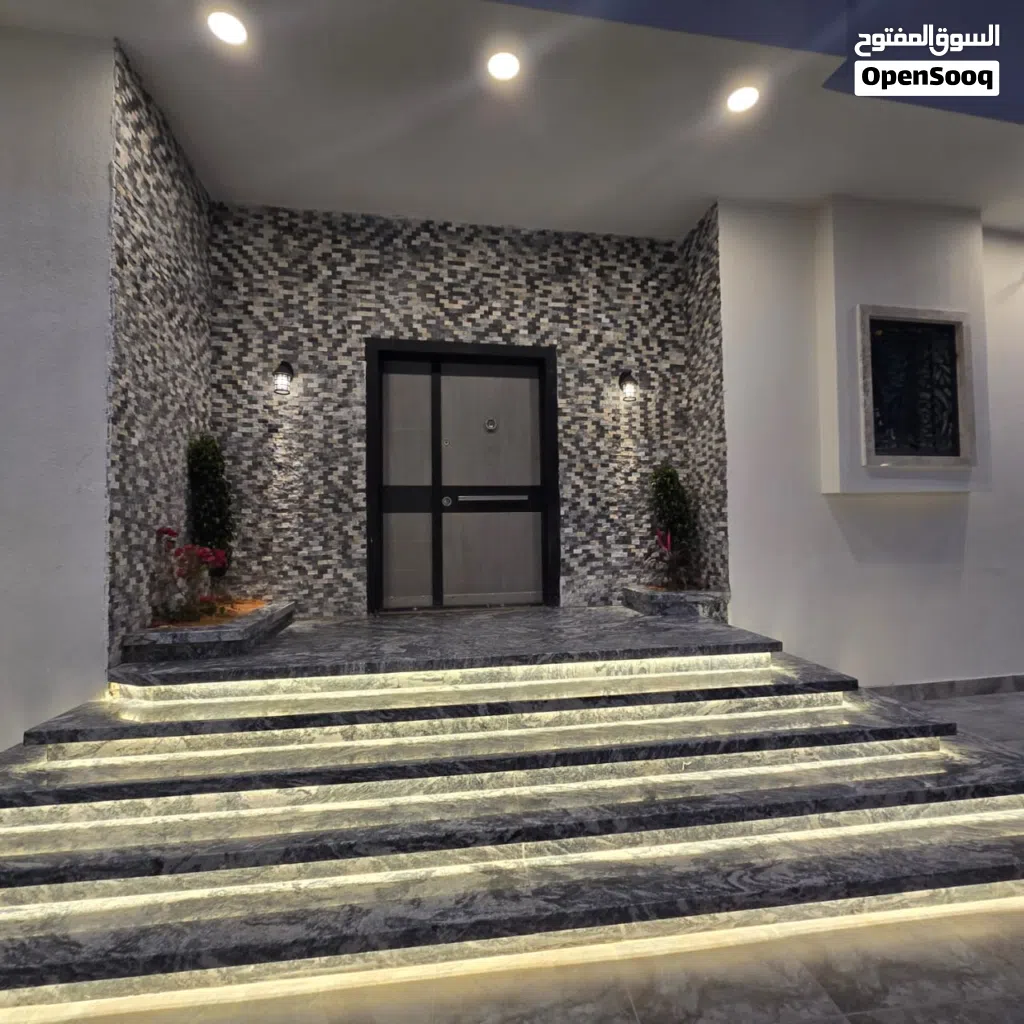 فيلا حديثه سكنيه صلاح الدين قرب كوبري صلاح الدين الجديد تحتوي بادروم ودورين وملحق