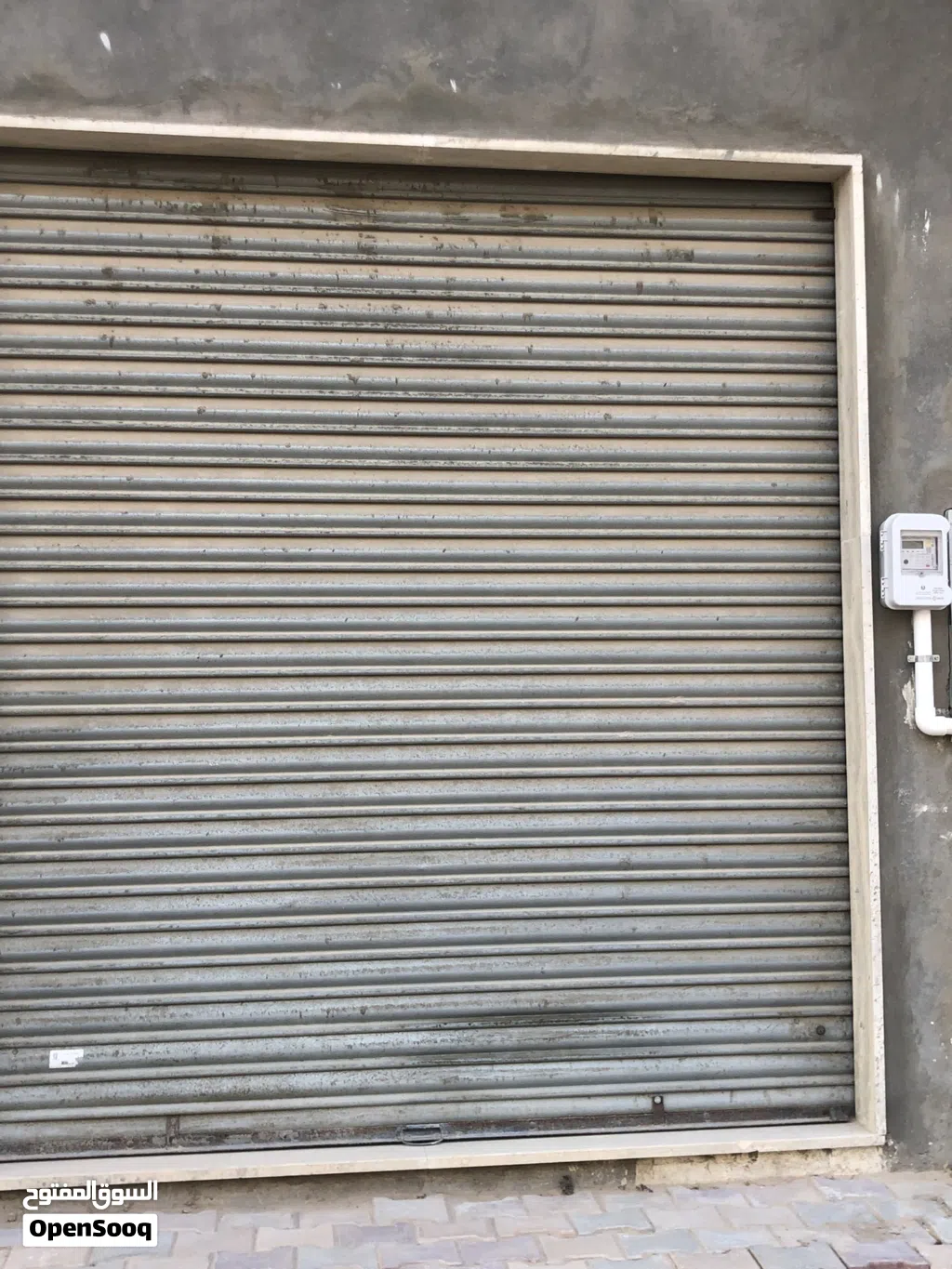 مخزن للإيجار