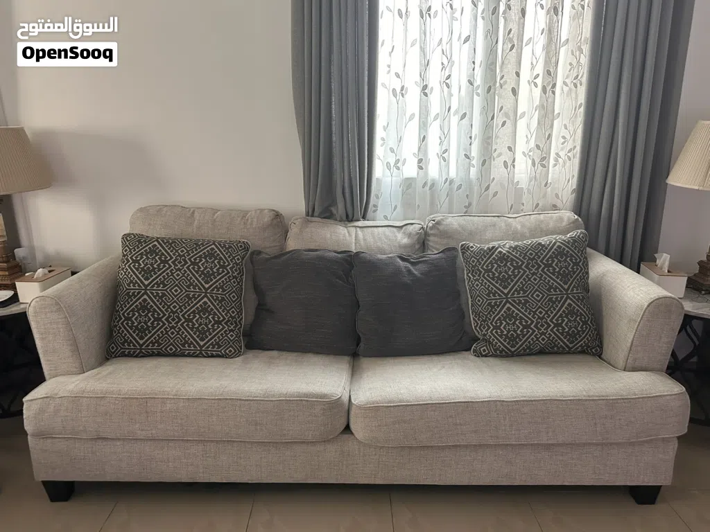 طقم كنب من آشلي ASHLEY Sofa Set