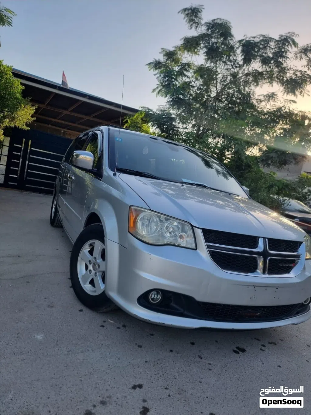 Dodge Caravan SXT Plus