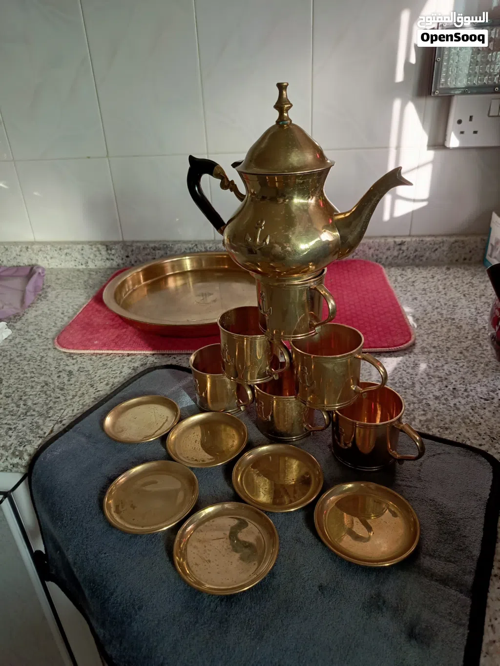 طقم نحاس ثقيل مذهب تحفه نادره