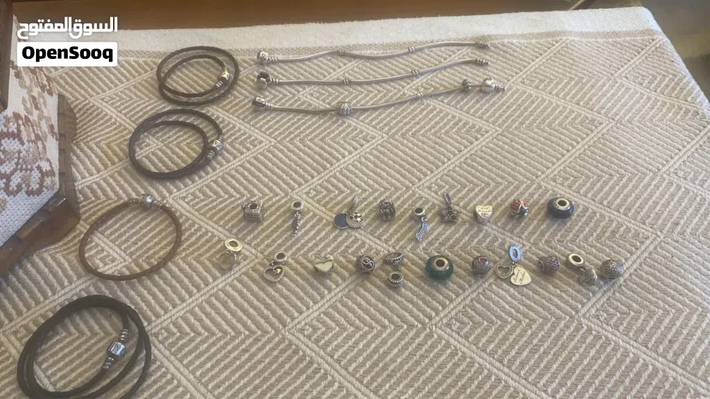 أساور باندورا وتشارمات (أصلية) وارد أوروبا