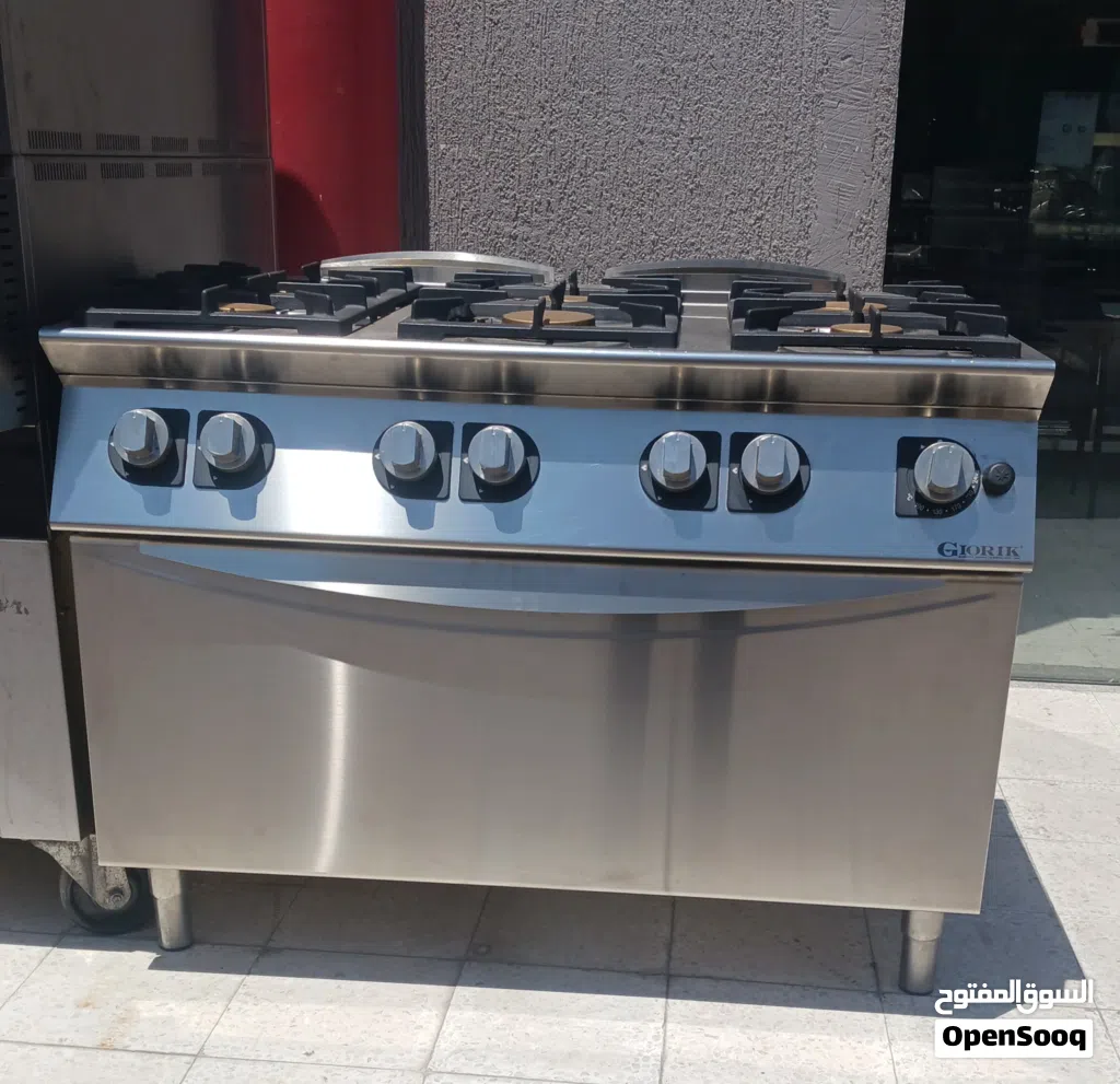 طباخ 6شعلة مع فرن