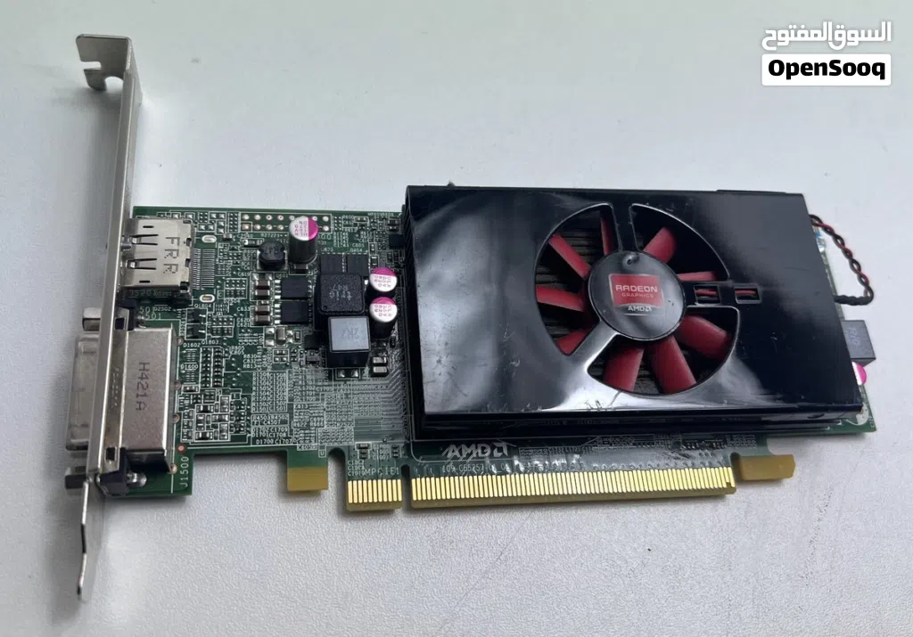 موجود كرت شاشه AMD Radeon R7 200 Series أربعة قيقا للبدل على اقوى ورح أعطي فرقية