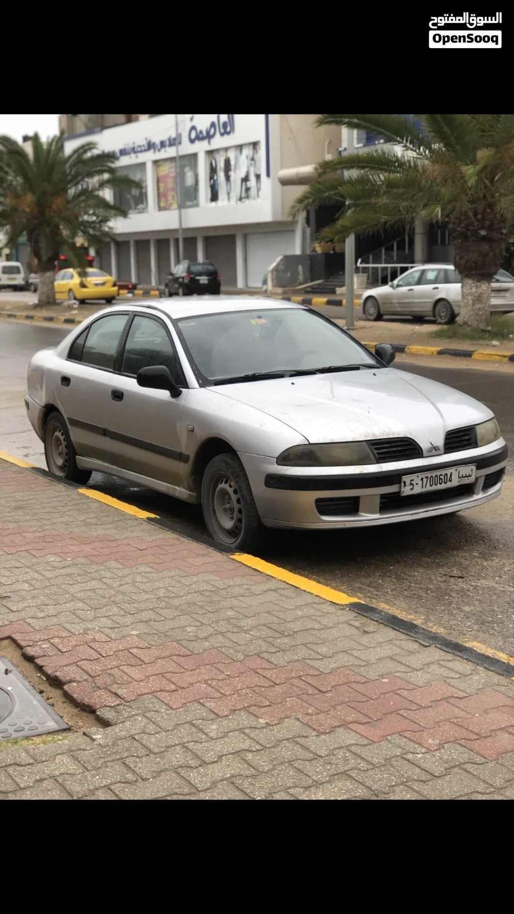 Mitsubishi Carisma