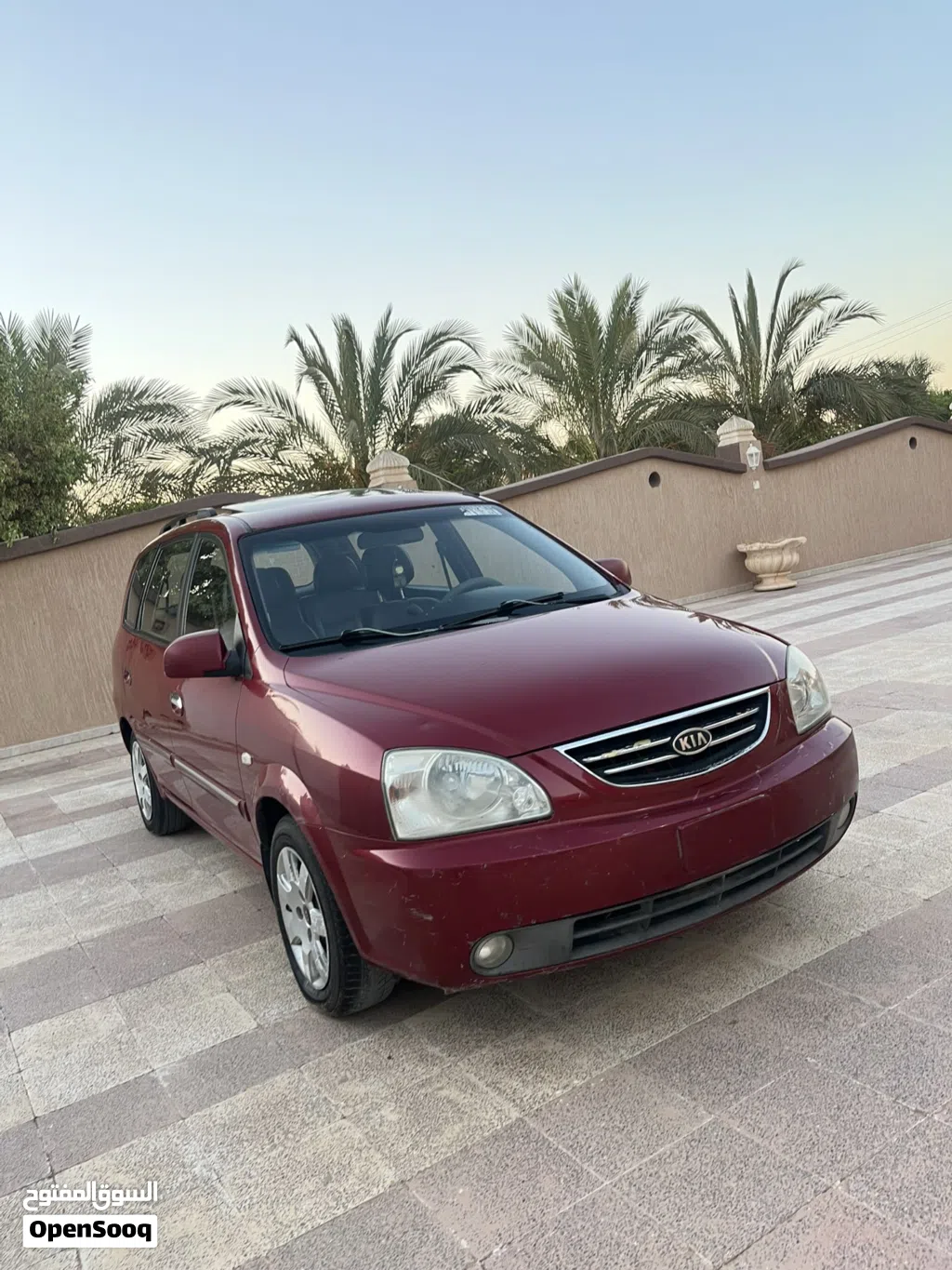 Kia Carens Luxury