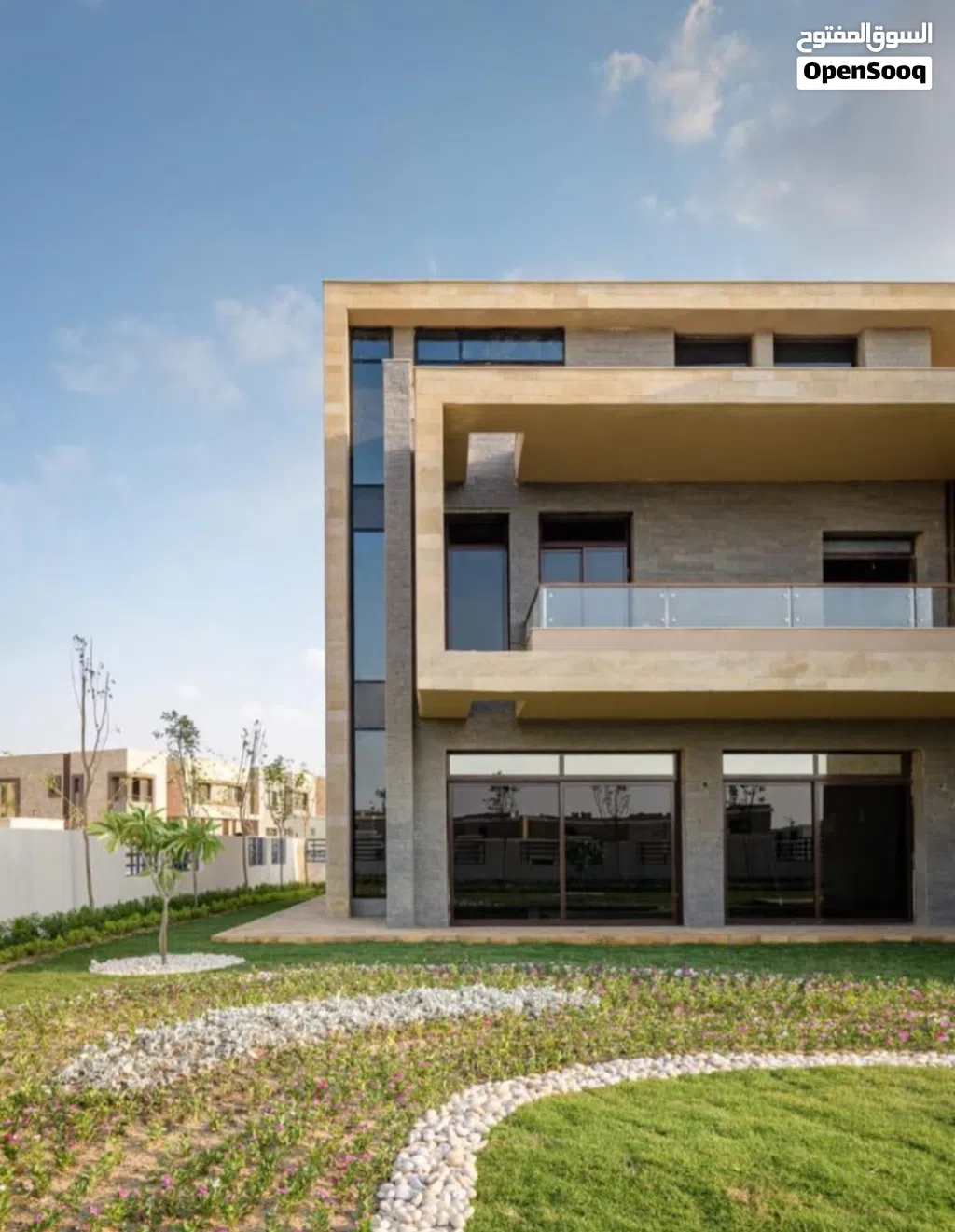 stand alone / twin house / one story villa
