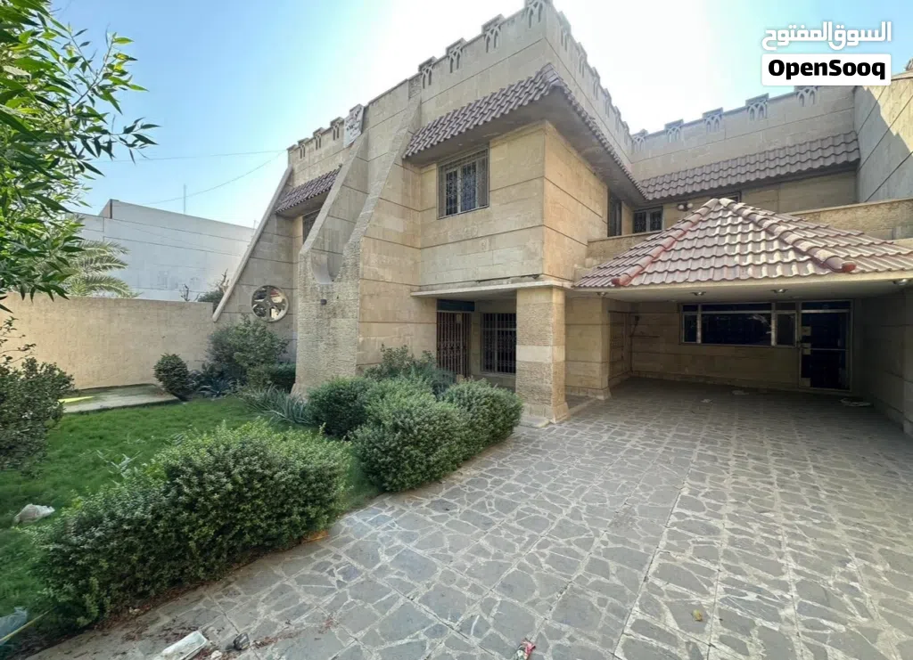 دار للبيع كلاسك مساحة 415 م موقع كراده