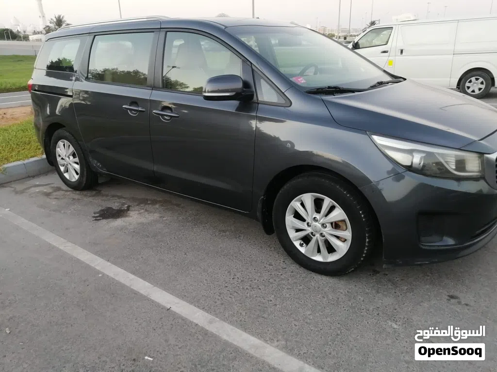 Kia Carnival Standard