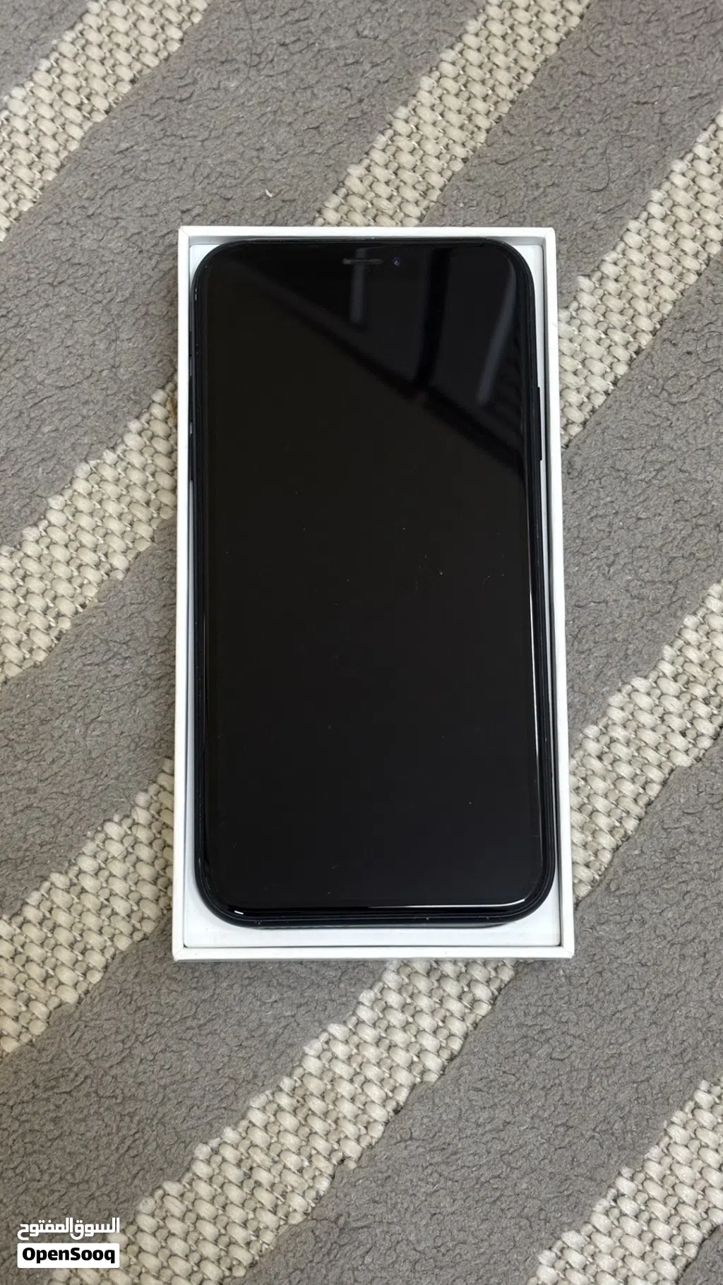Apple iphone XR بحالة الوكاله