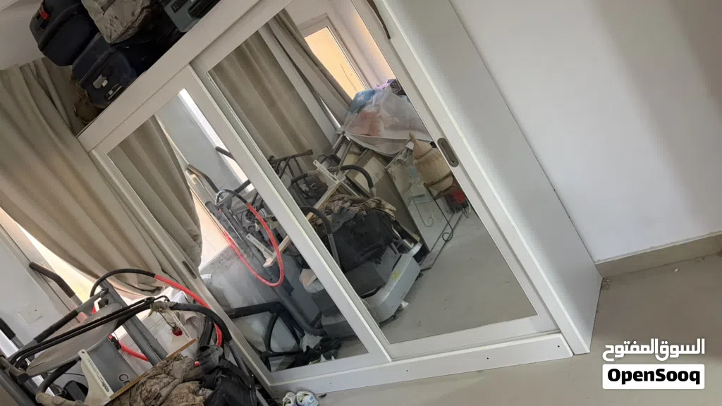 wardrobe with mirror all only 200 كبت بسعر ممتاز !!