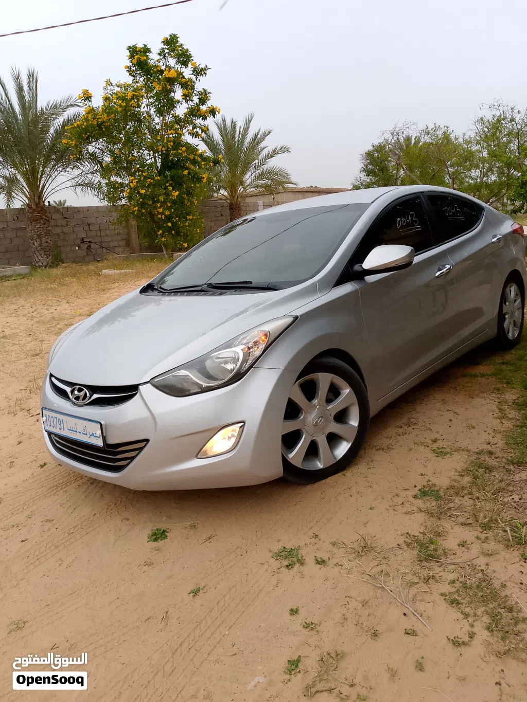 Hyundai Elantra Standard
