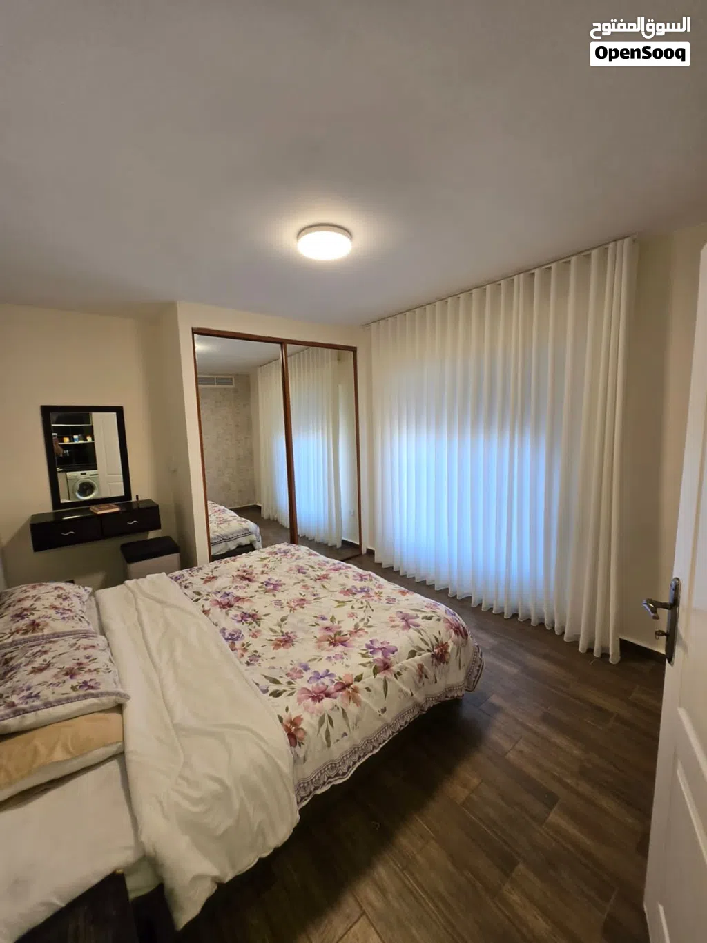 شقة غرفة نوم و صالة فاخرة في الجبيهة - luxurious one-bedroom apartment in Al-Jubaiha