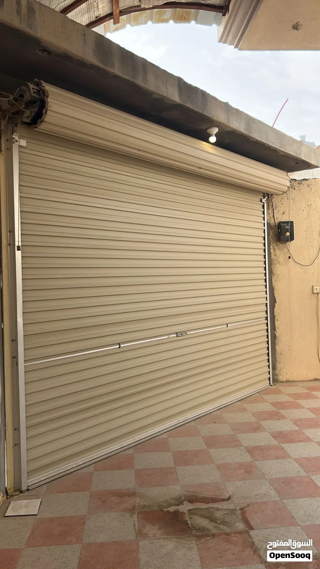 صيانه ابواب الكراج ونوافذ الشتر ونوافذ الشتر