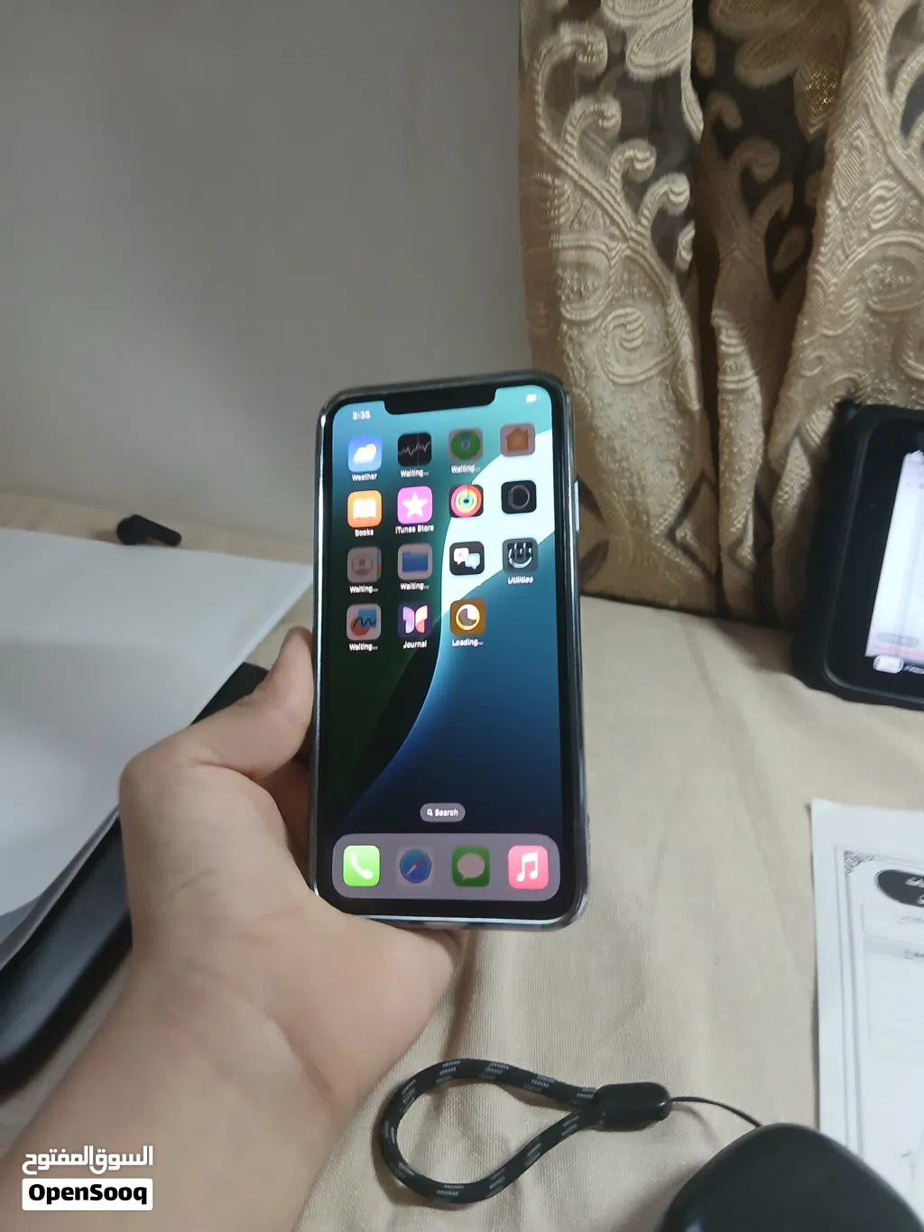 Xs max 256gb 600AED
