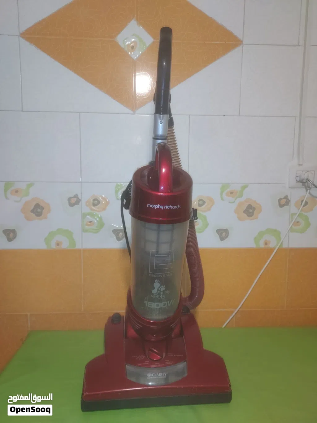 مكنسة كهربائية. مورفي ريتشاردز.