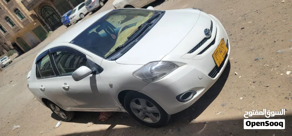 Toyota Yaris Basic