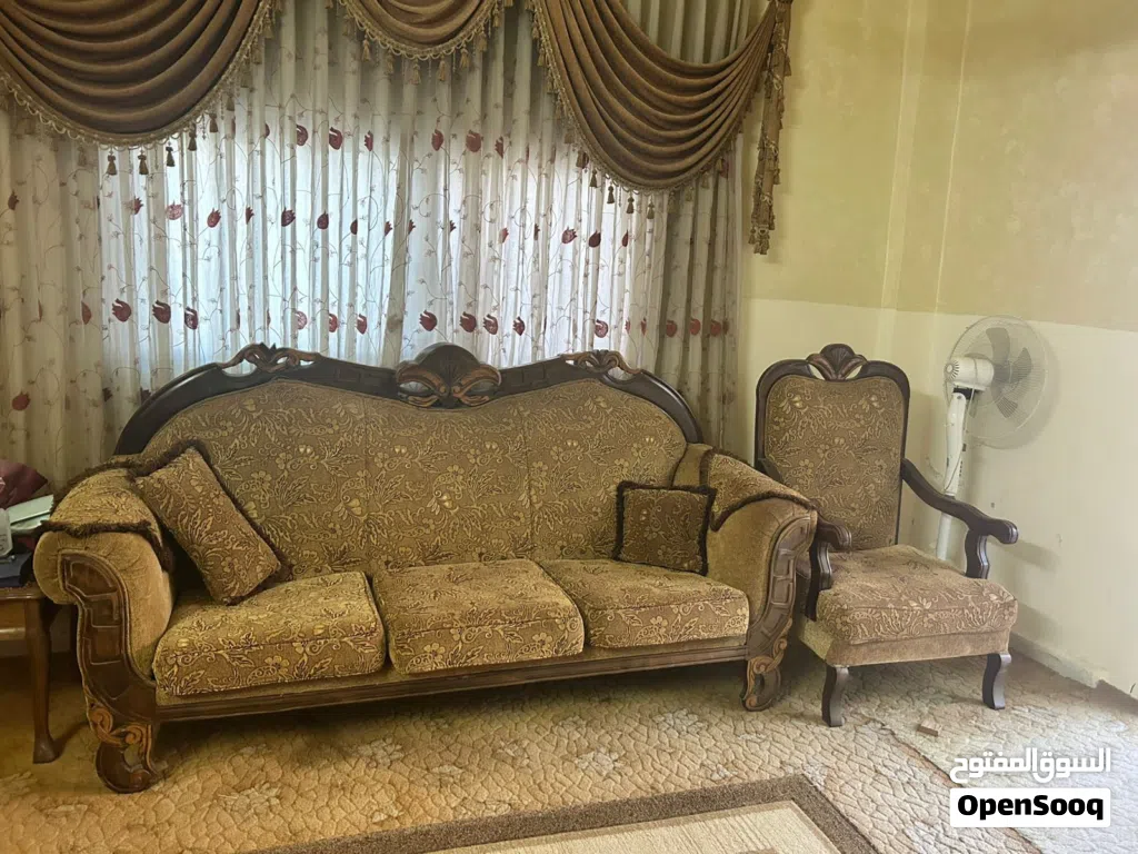 كنب خشب للبيع