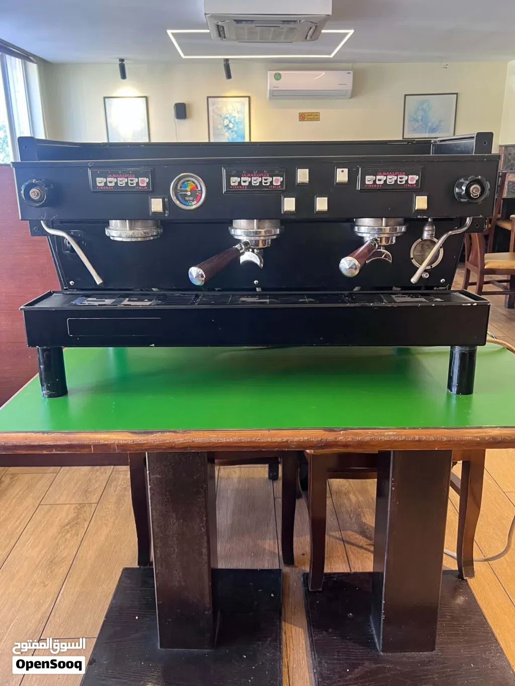 للبيع ماكينة إسبريسو La Marzocco Linea Classic 3 Group