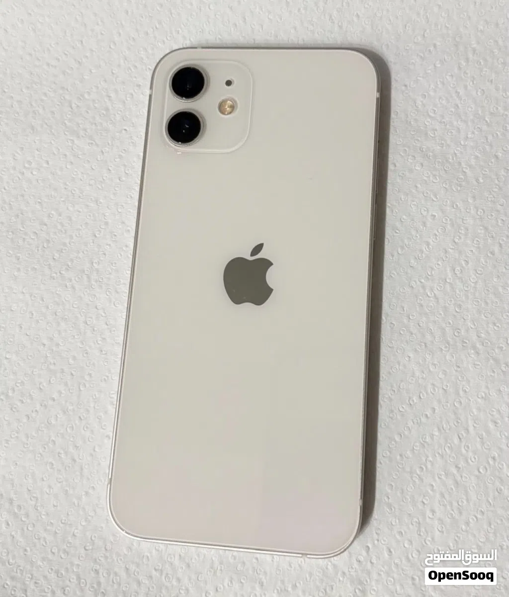 للبيع iPhone 12 أبيض 64GB