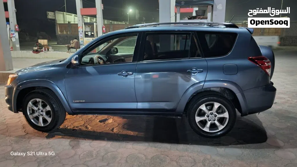 Toyota RAV 4 Limited