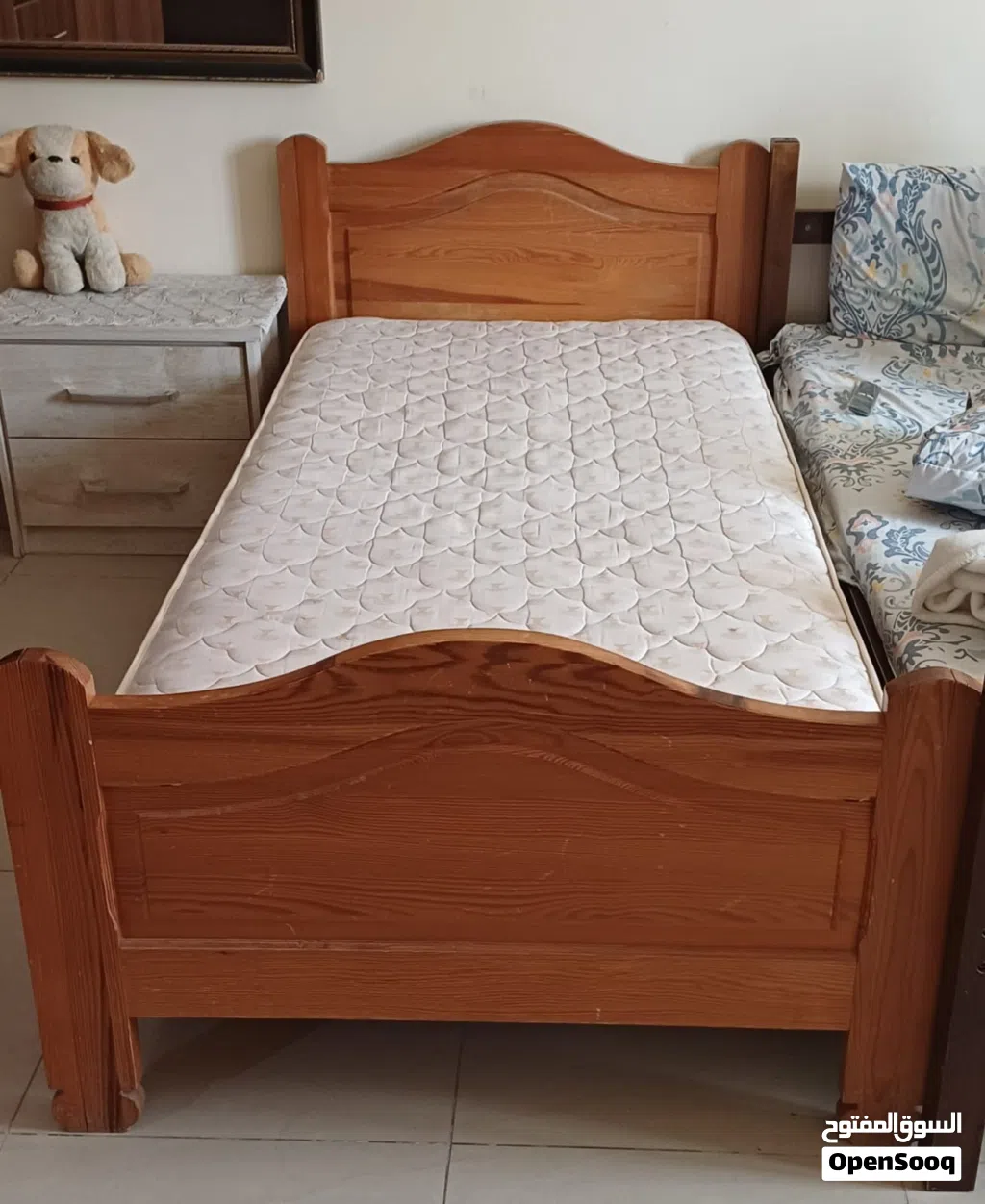 190 × 90 cm Single Bed with spring mattress