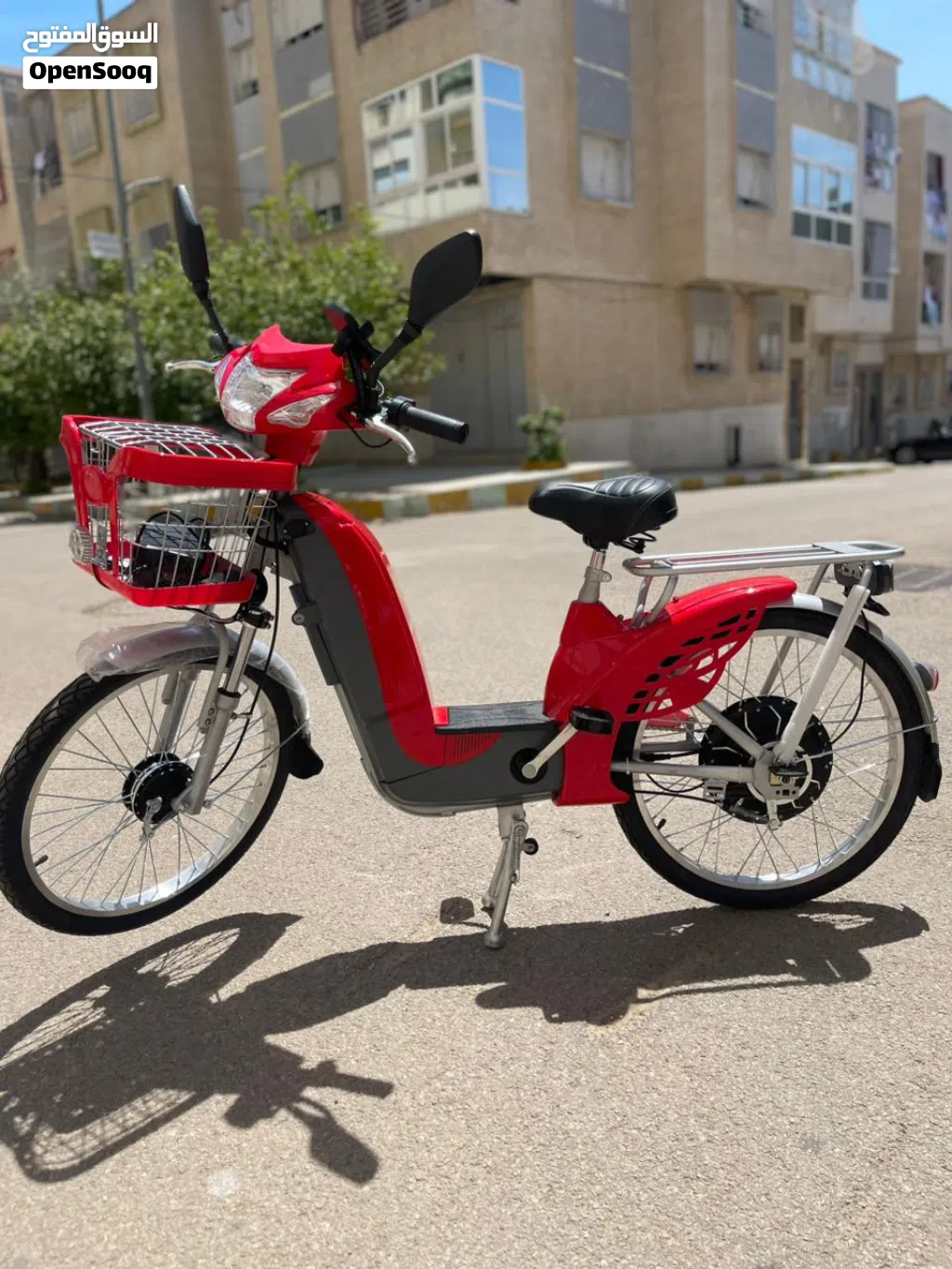 دراجة كهربائية وهوائية