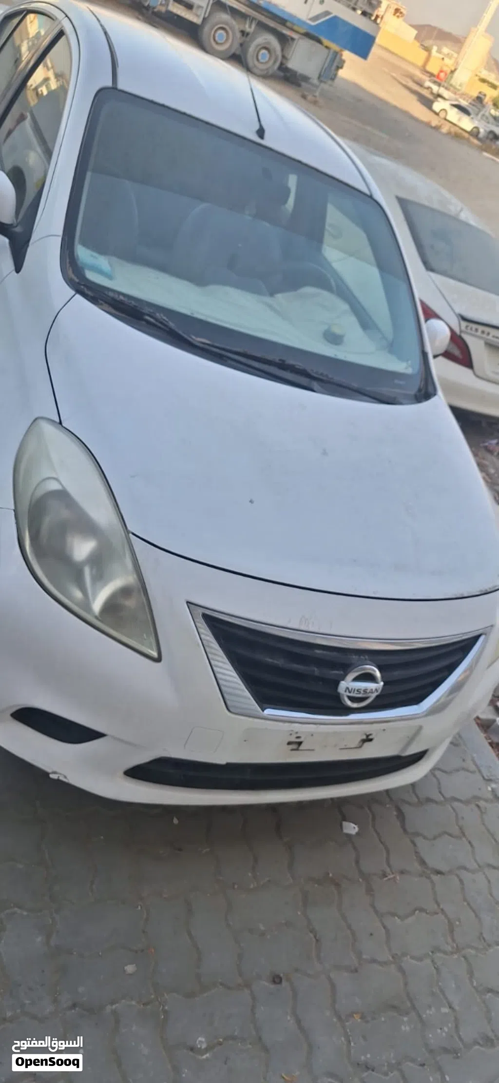 نيسان صني Standard