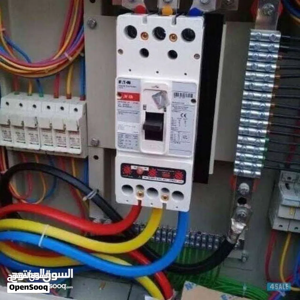 كهربائي منازل لتوصيل وتمديد الكهرباء