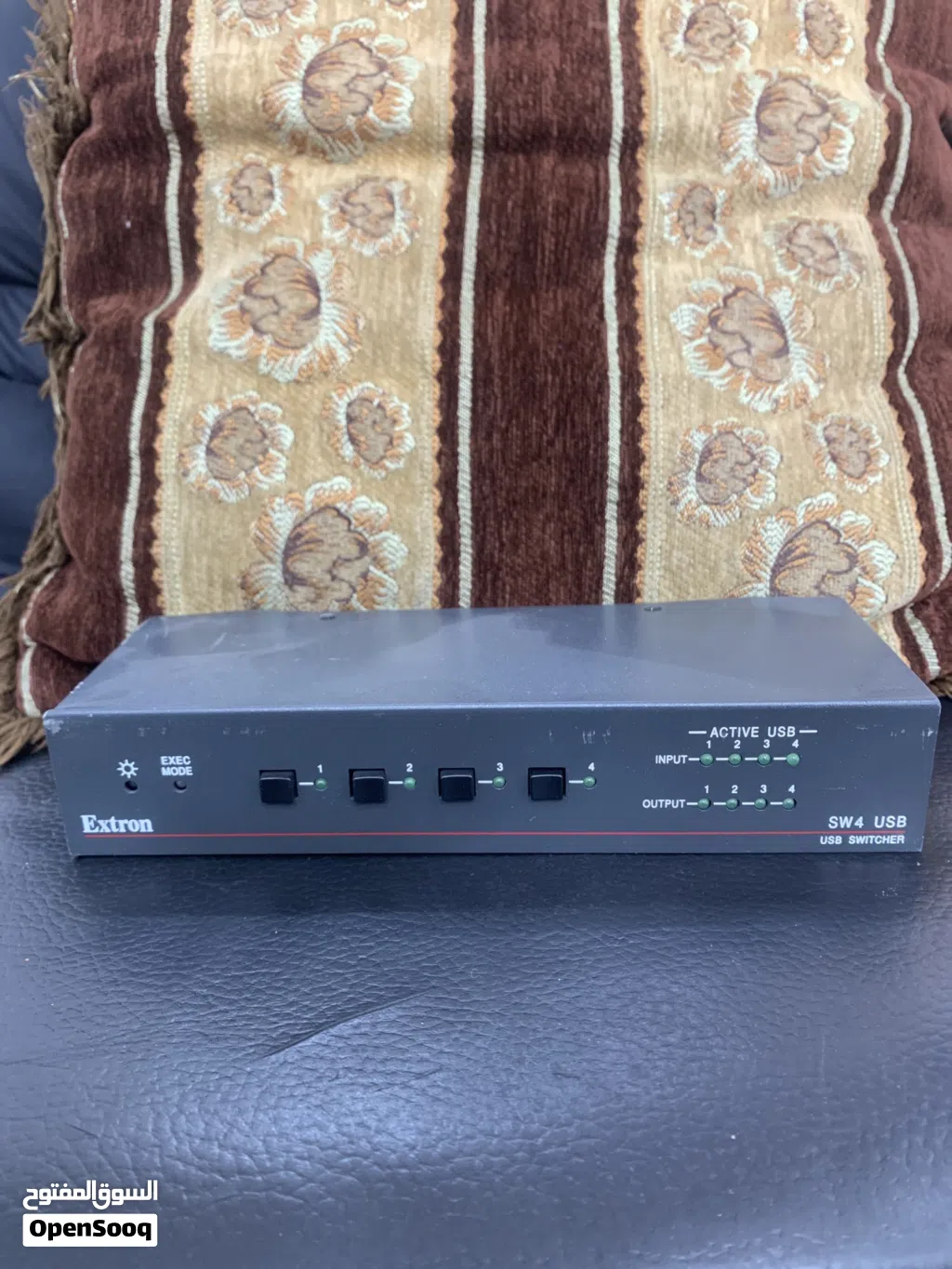 Extron SW4 USB – 4×1 Professional USB Switcher