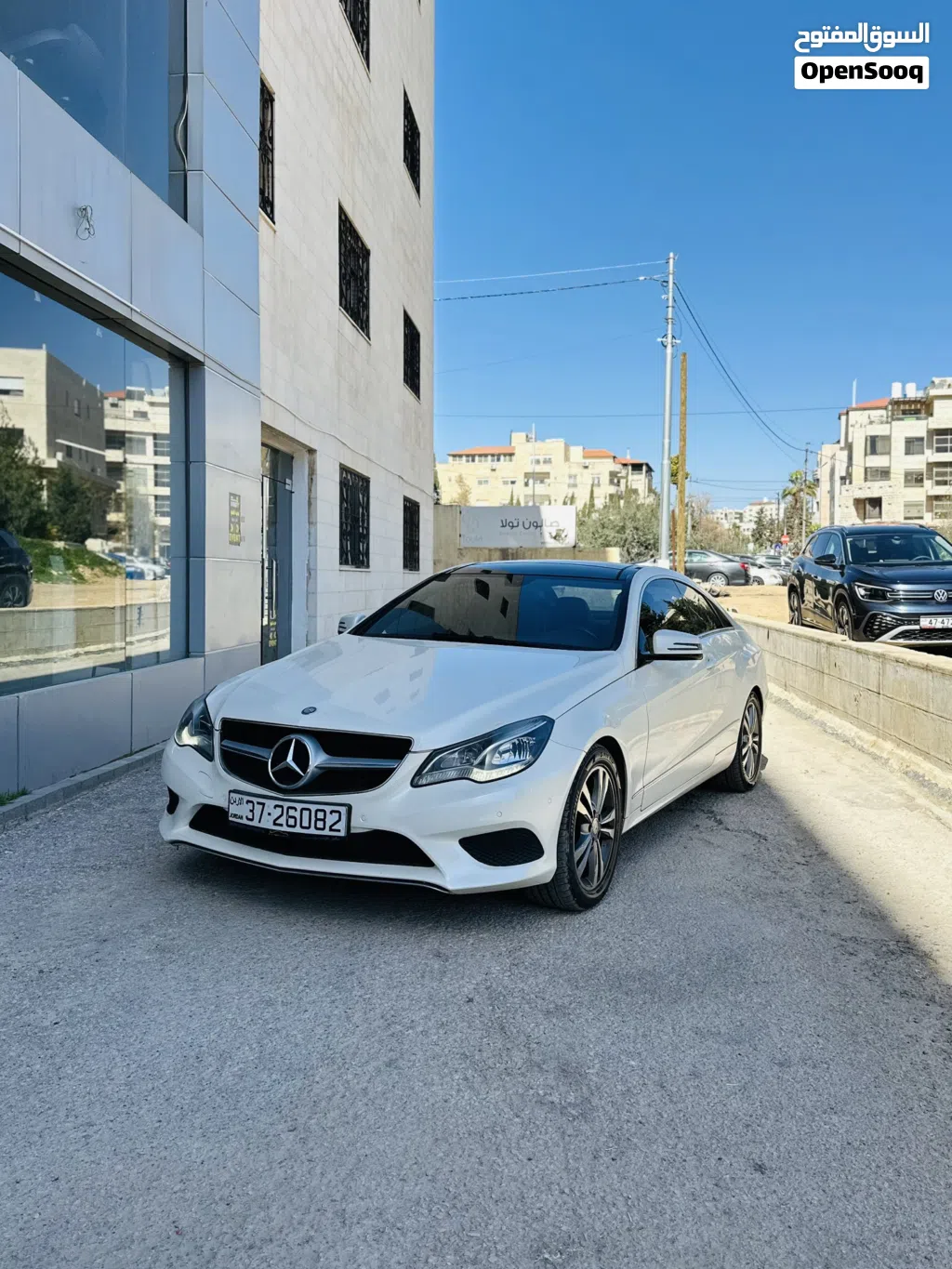 مرسيدس بنز الفئة-E E 200